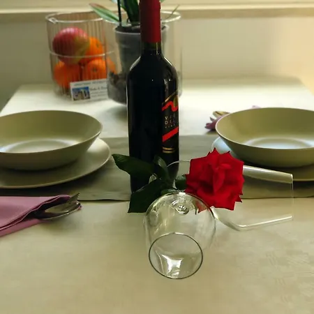 Apartament Rotiroti *