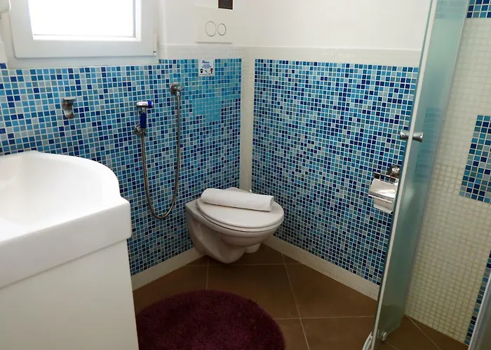 Rotiroti דירה זאדאר